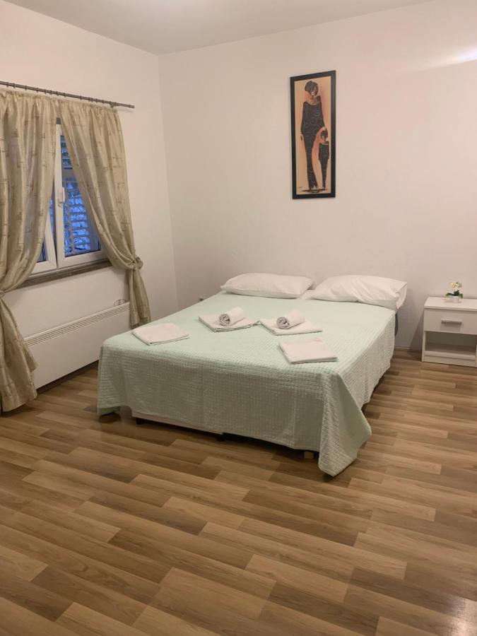 House Marta Apartment Baška Voda Екстериор снимка