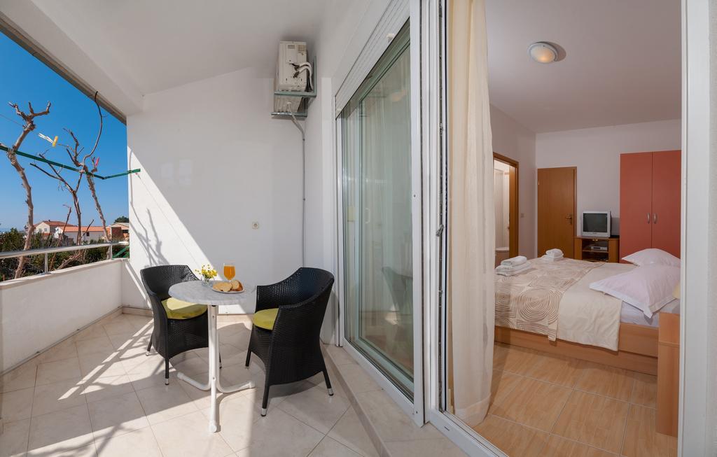 House Marta Apartment Baška Voda Стая снимка