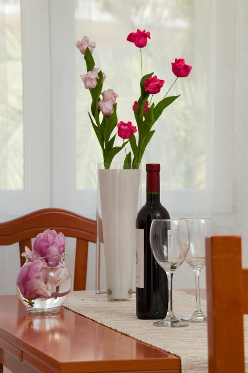 House Marta Apartment Baška Voda Стая снимка