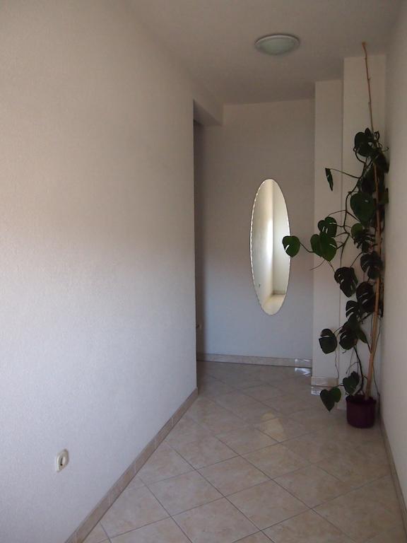 House Marta Apartment Baška Voda Екстериор снимка
